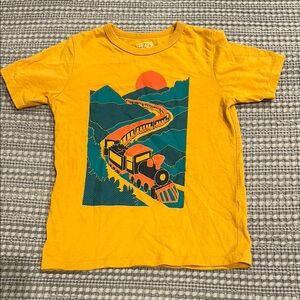 The Children's Place Yellow Short Sleeve Tee with Graphic Design